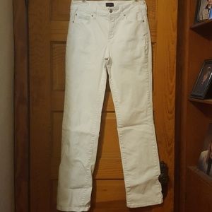 NYDJ size 8 white denim jeans straight leg